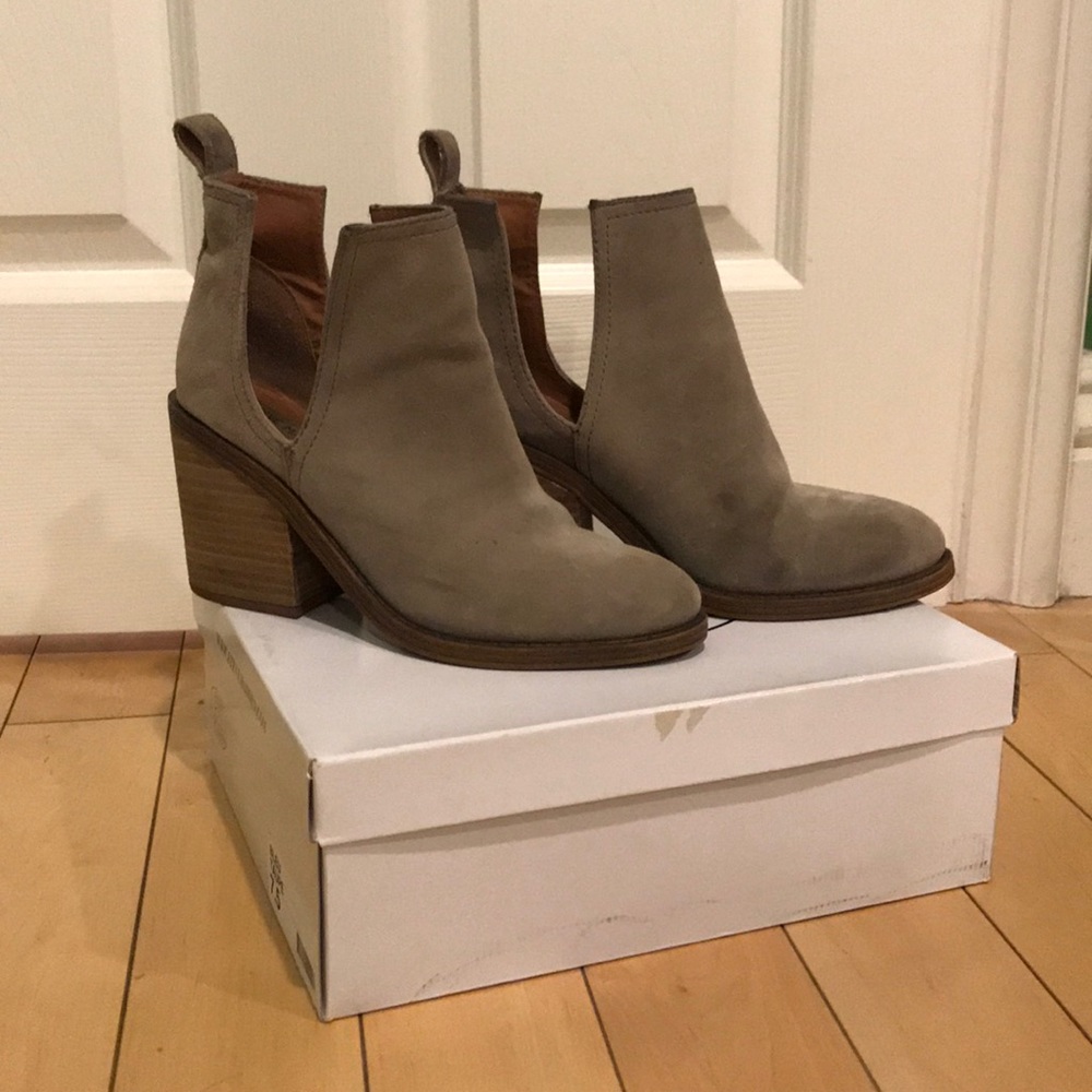 Steve Madden Booties